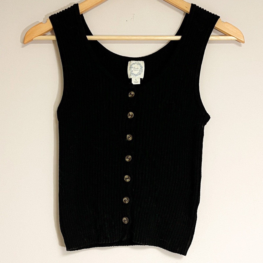 Francesca’s black ribbed knit tank top